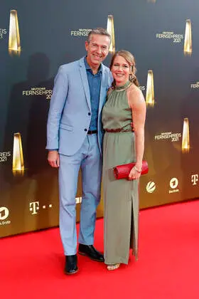 Ein Leben für Wissenschaft , Dirk Steffens neue Freundin und sein