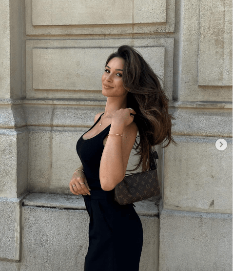 Zukunftsplänes JP Freundin Julia Meck