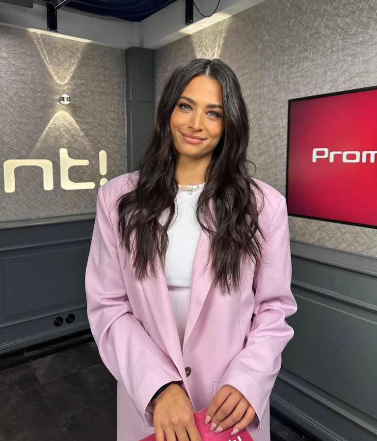 Amira Pocher karriere