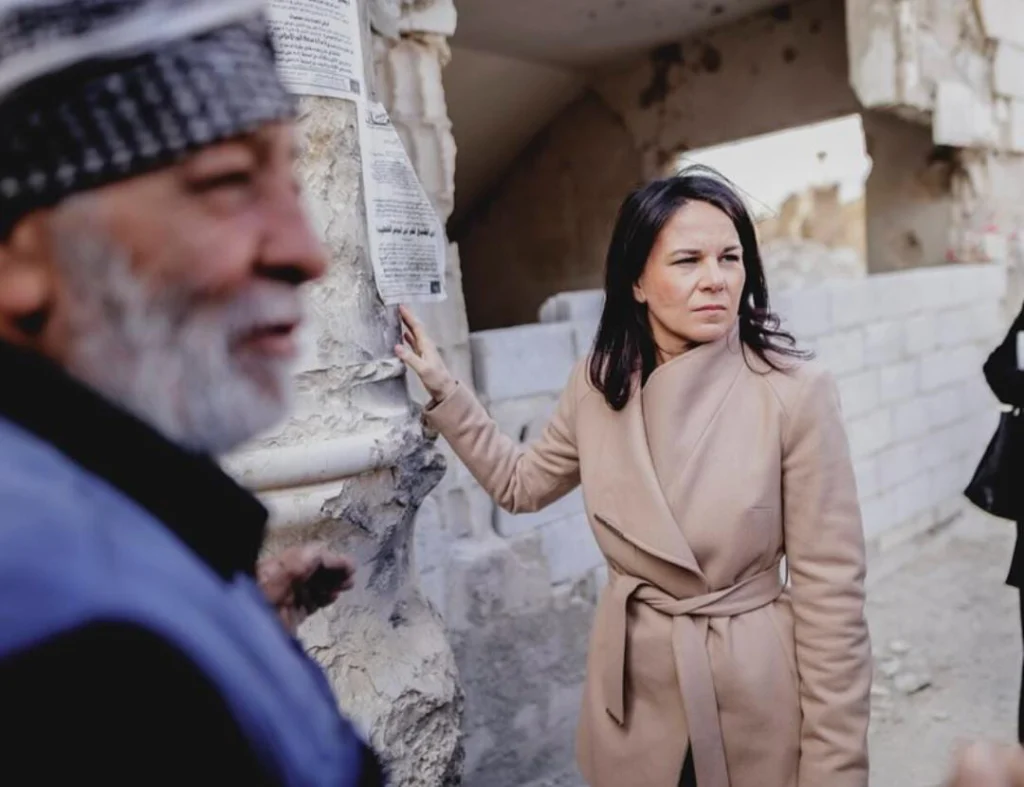 Baerbock abgenommen: Ihr politischer Aufstieg und persönliche Reise