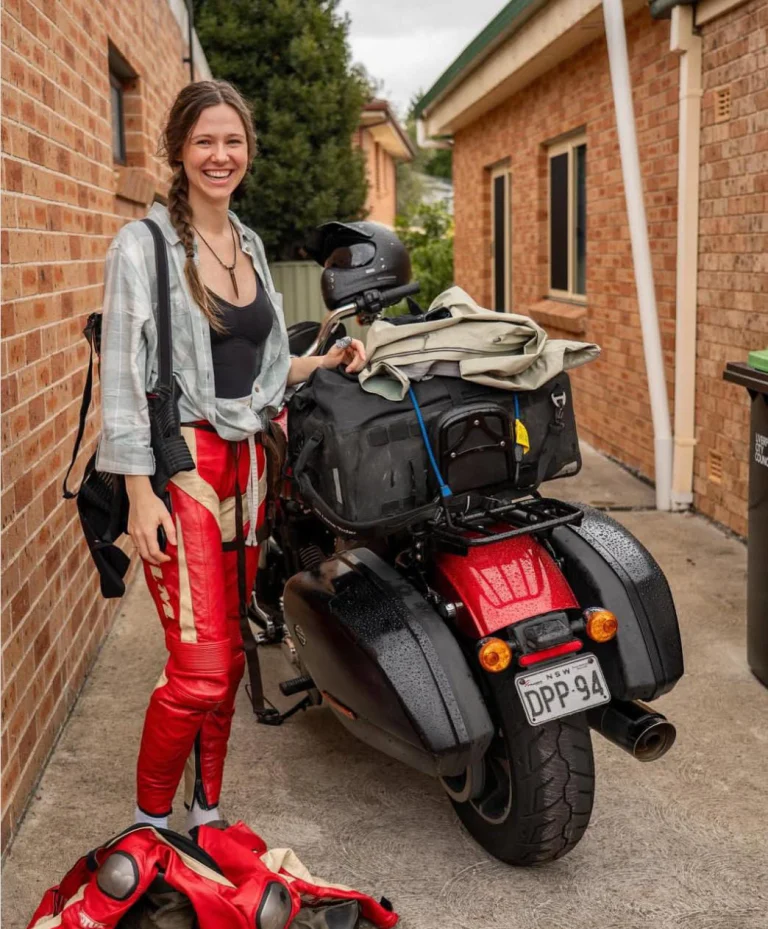 Affe auf Bike Krankheit: Ann-Kathrins Kampf und ihre Reise
